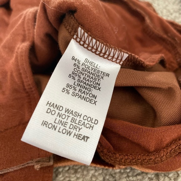 Lulu’s You're Invited Rust Brown Velvet Square Neck Bodysuit Size S - Picture 5 of 6